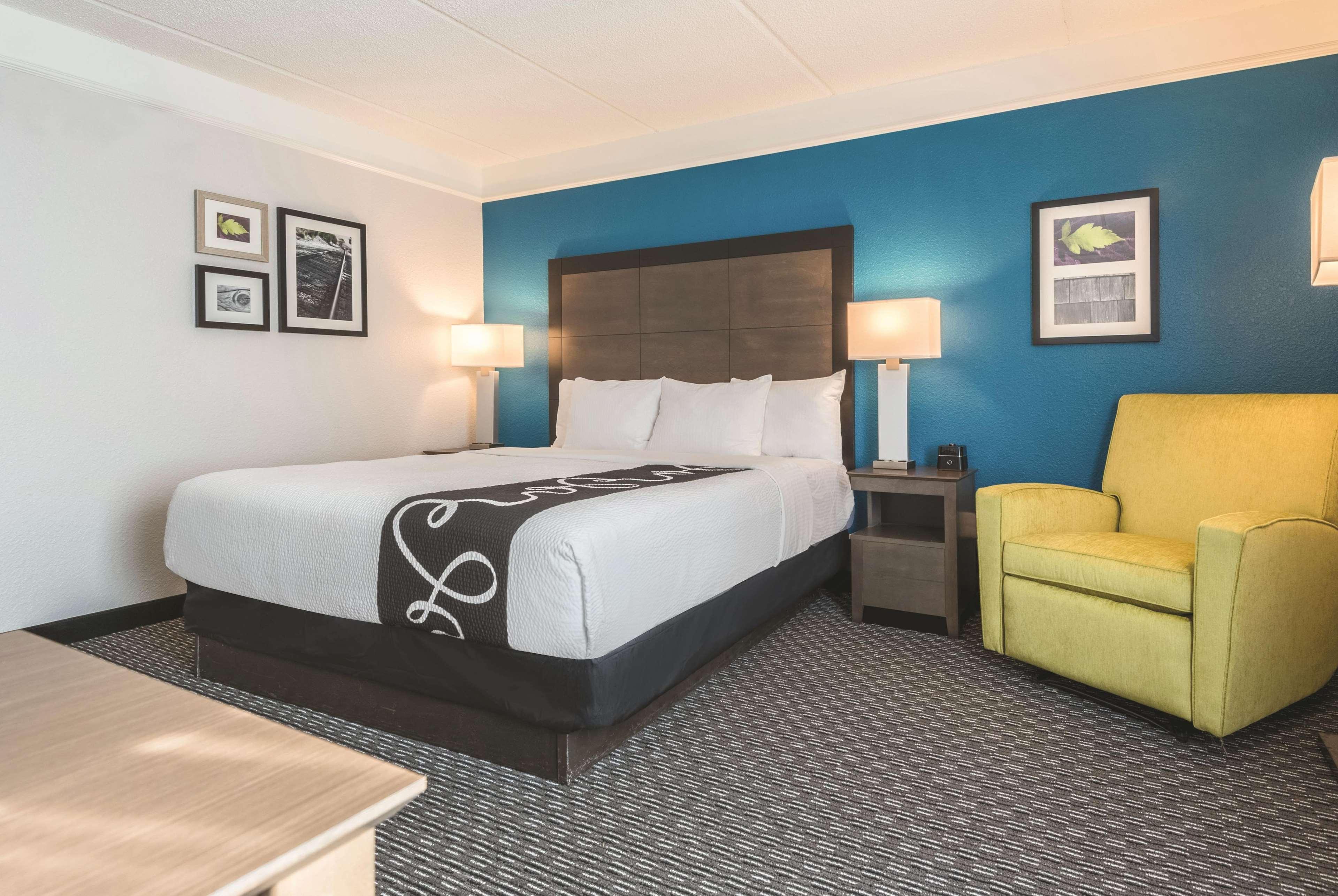 La Quinta By Wyndham Orlando Лейк Мери Екстериор снимка