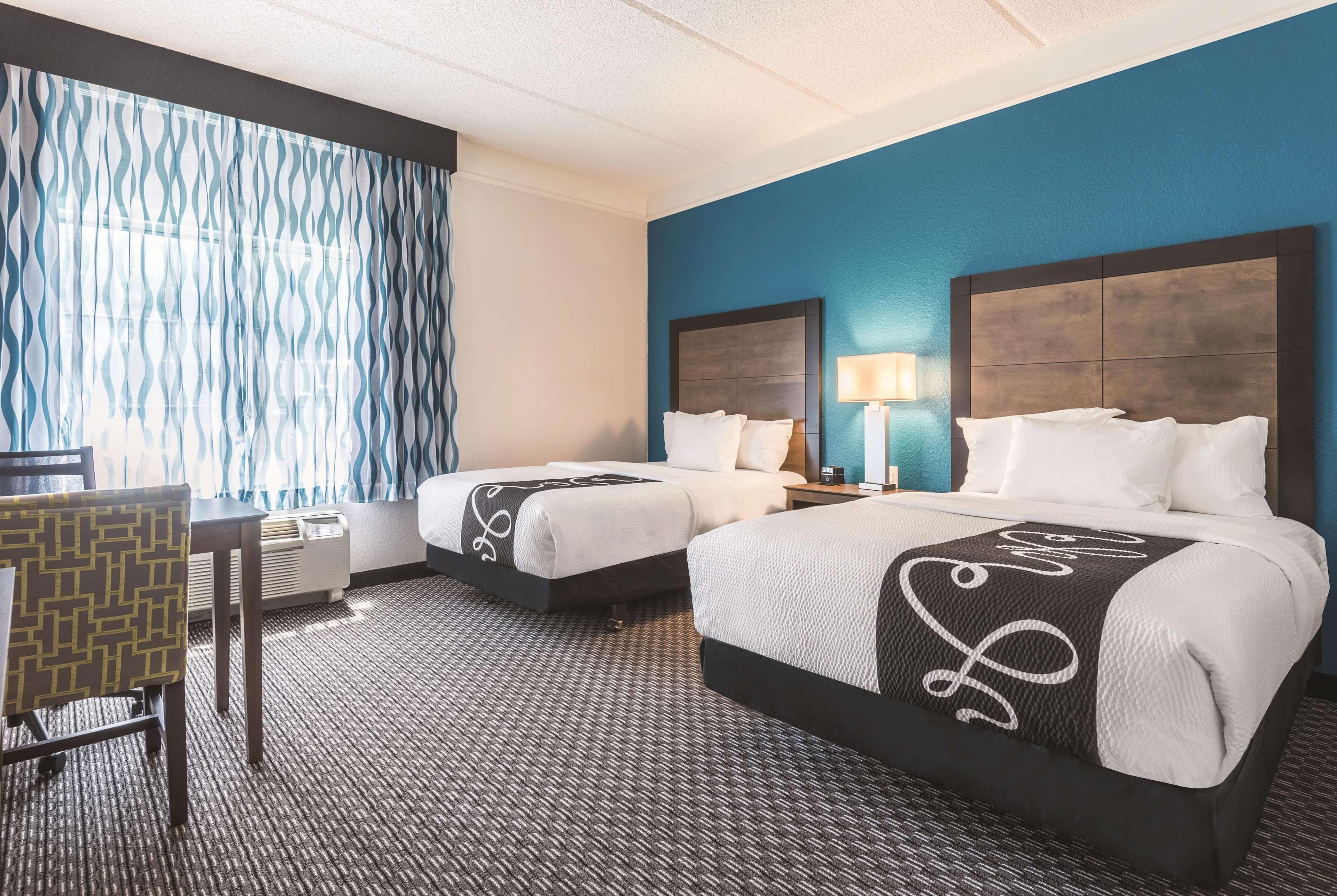 La Quinta By Wyndham Orlando Лейк Мери Екстериор снимка