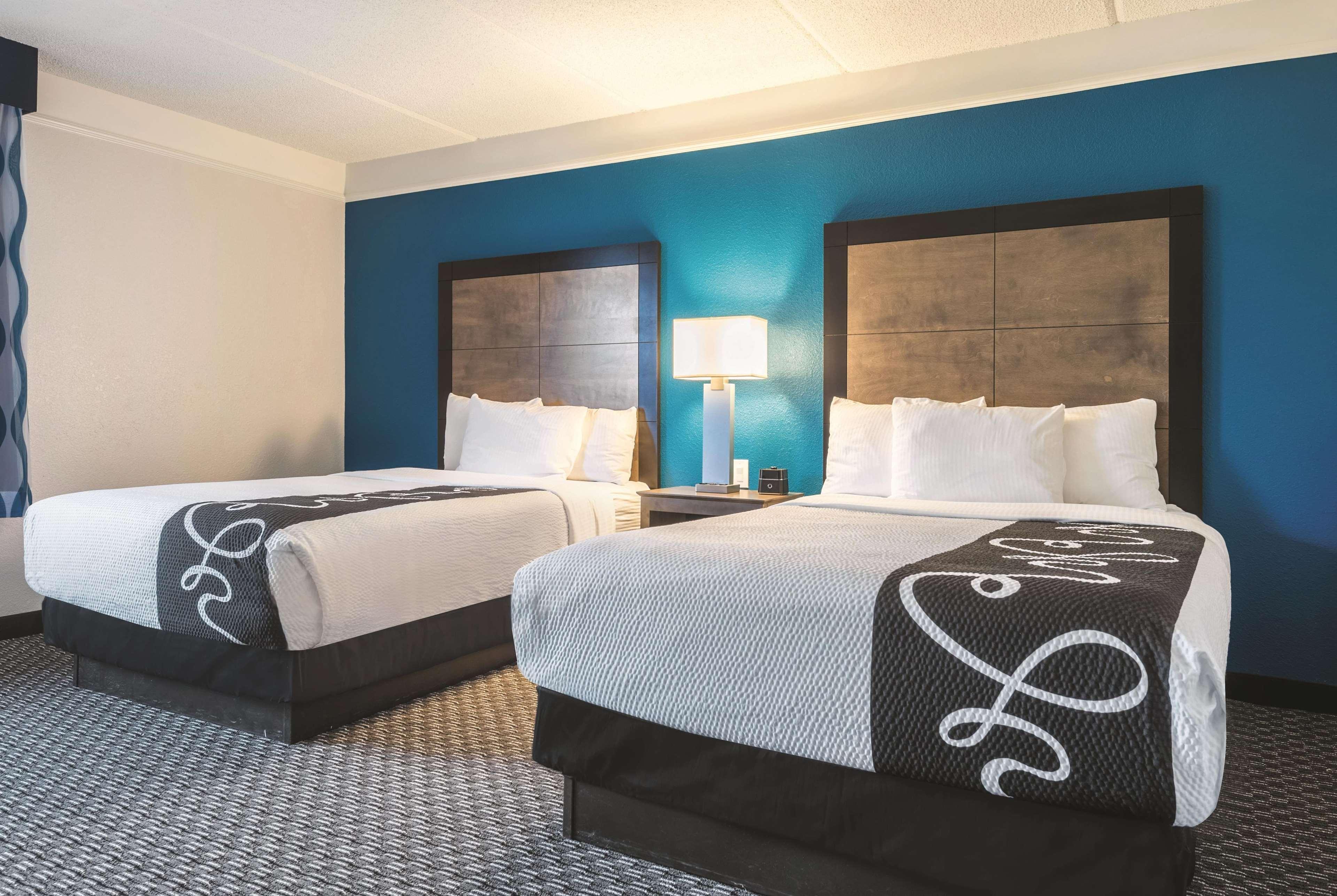 La Quinta By Wyndham Orlando Лейк Мери Екстериор снимка